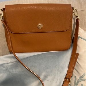 Authentic Tory Burch crossbody / shoulder / clutch bag